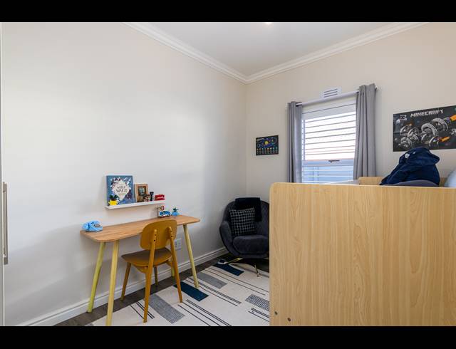 3 BEDROOM FREESTANDING FOR SALE IN SUNNINGDALE